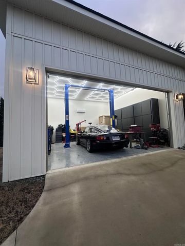 75 Summit Road, Conway, AR 72032