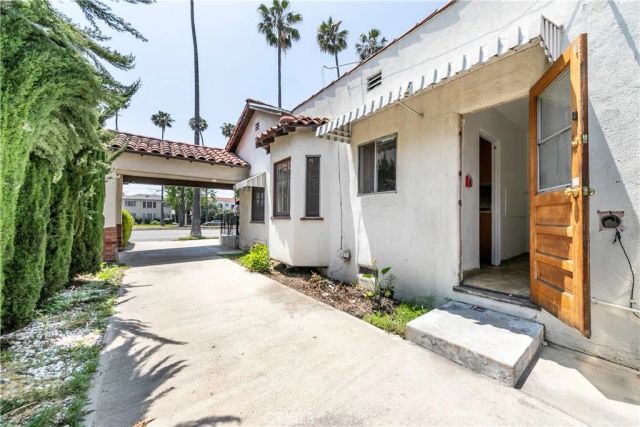 739 W Glenoaks, Glendale, CA 91202