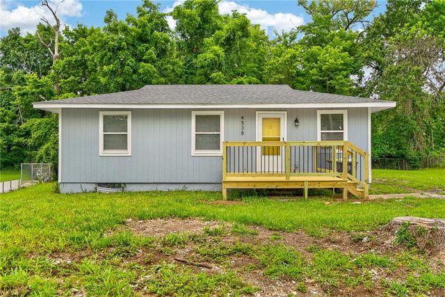 4538 Jackson Avenue, Kansas City, MO 64130
