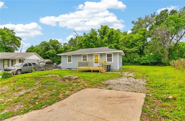 4538 Jackson Avenue, Kansas City, MO 64130