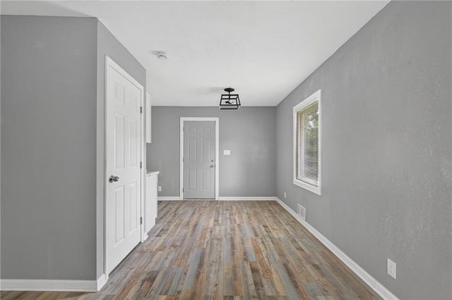 4538 Jackson Avenue, Kansas City, MO 64130