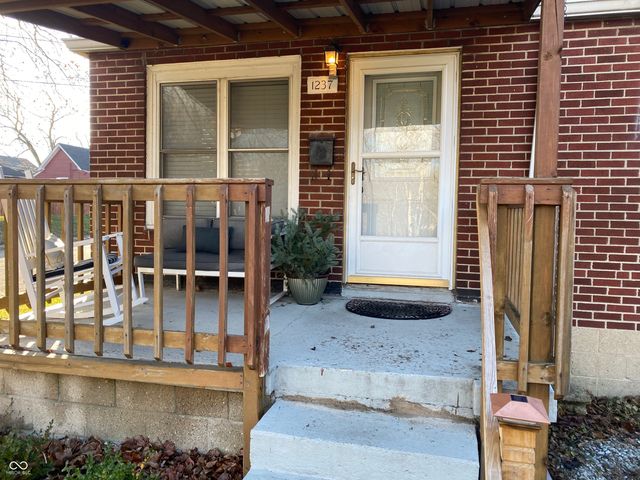 1237 E Pleasant Run Parkway South Drive, Indianapolis, IN 46203