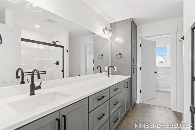 11782 Everett Avenue, Allendale, MI 49401