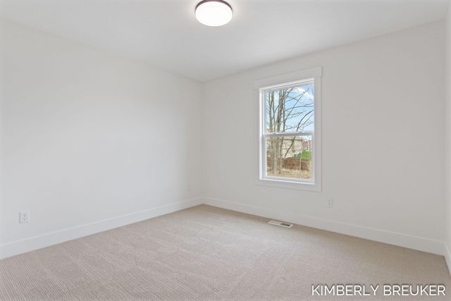 11782 Everett Avenue, Allendale, MI 49401