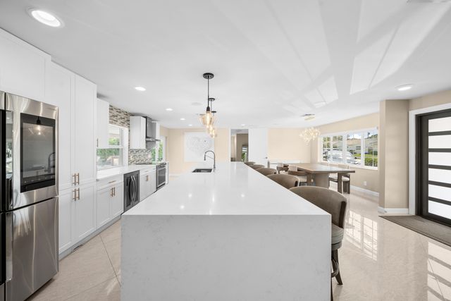 1 Tam O Shanter Lane, Boca Raton, FL 33431