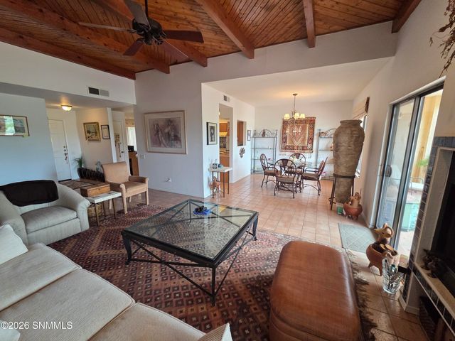 27 Las Casitas, Las Cruces, NM 88007