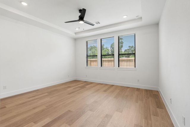 2501 Barton Creek Trail, Friendswood, TX 77546