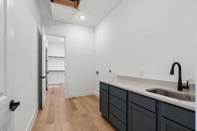 2501 Barton Creek Trail, Friendswood, TX 77546