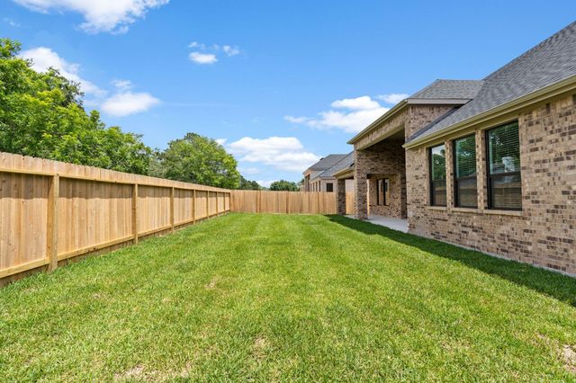 2501 Barton Creek Trail, Friendswood, TX 77546