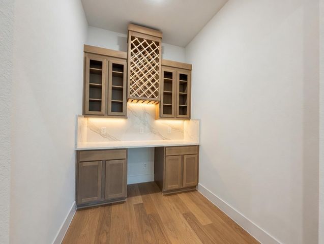 2501 Barton Creek Trail, Friendswood, TX 77546