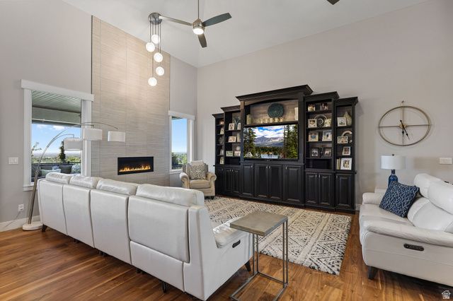 1684 ISLAND VIEW CT, Fruit Heights, UT 84037
