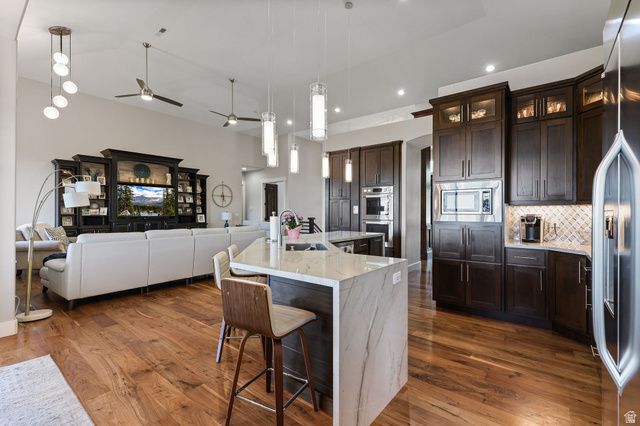 1684 ISLAND VIEW CT, Fruit Heights, UT 84037