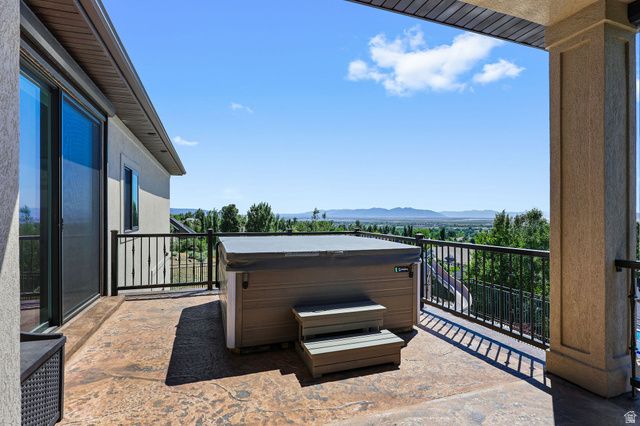 1684 ISLAND VIEW CT, Fruit Heights, UT 84037