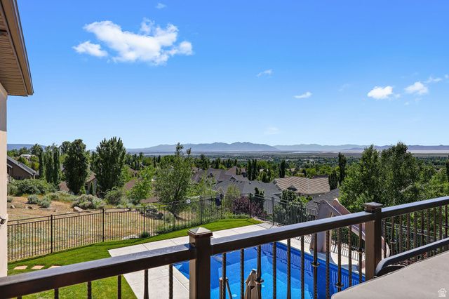 1684 ISLAND VIEW CT, Fruit Heights, UT 84037