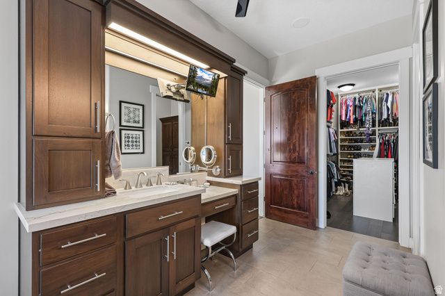 1684 ISLAND VIEW CT, Fruit Heights, UT 84037