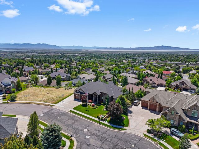 1684 ISLAND VIEW CT, Fruit Heights, UT 84037