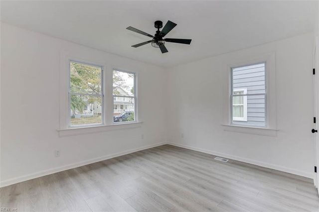 1704 Holladay ST, Portsmouth, VA 23704