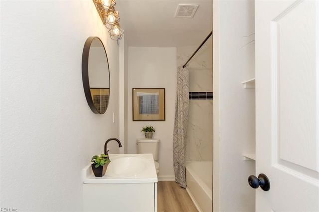 1704 Holladay ST, Portsmouth, VA 23704