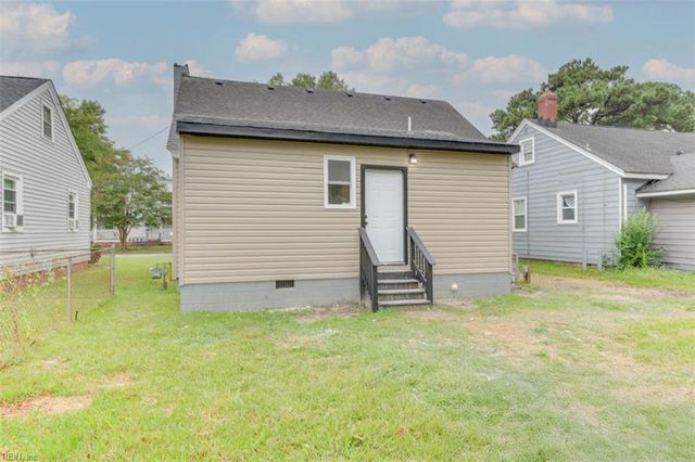 1704 Holladay ST, Portsmouth, VA 23704