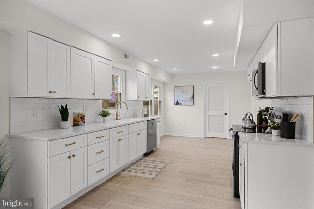 59 EMERALD LN, Willingboro, NJ 08046