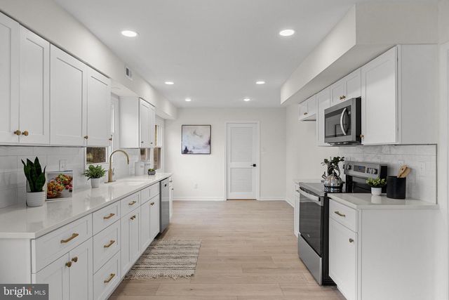 59 EMERALD LN, Willingboro, NJ 08046