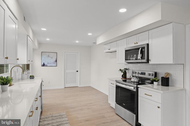 59 EMERALD LN, Willingboro, NJ 08046