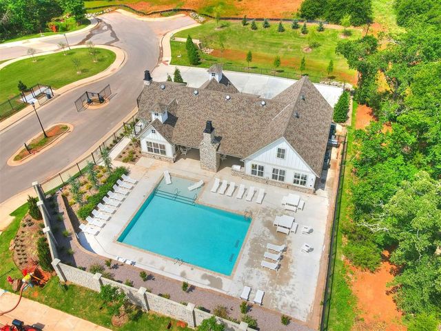 628 Harbor Town Drive, Edmond, OK 73034