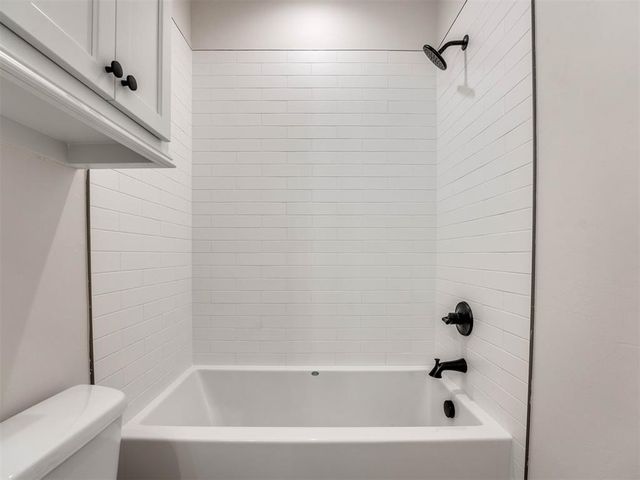 628 Harbor Town Drive, Edmond, OK 73034