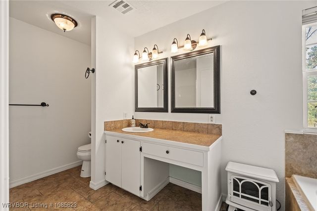 690 Reaves Avenue, Pocola, OK 74902