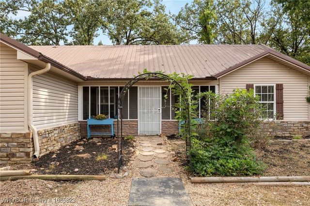 690 Reaves Avenue, Pocola, OK 74902