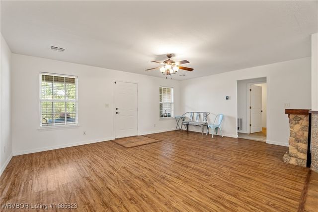 690 Reaves Avenue, Pocola, OK 74902