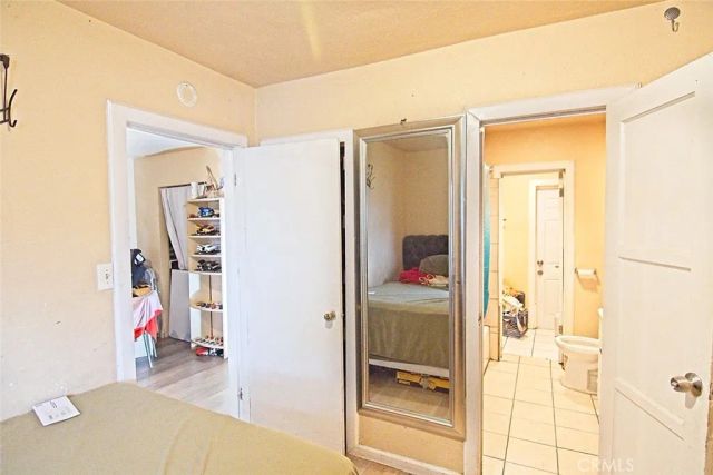 6905 Compton, Los Angeles, CA 90001
