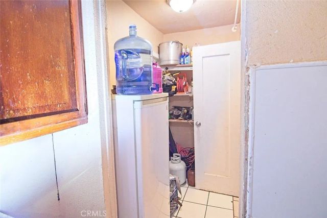 6905 Compton, Los Angeles, CA 90001