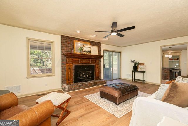3554 Geralding Street SW, Powder Springs, GA 30127