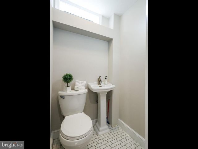 1510 STATE RD, Phoenixville, PA 19460