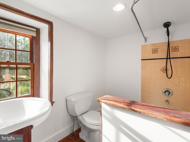 1510 STATE RD, Phoenixville, PA 19460