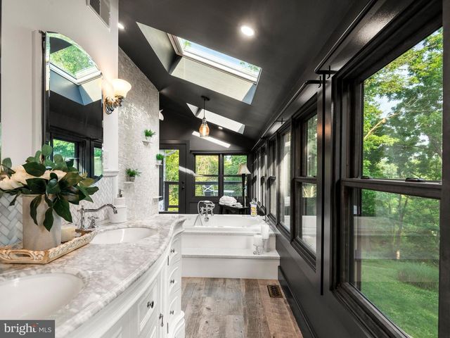 1510 STATE RD, Phoenixville, PA 19460