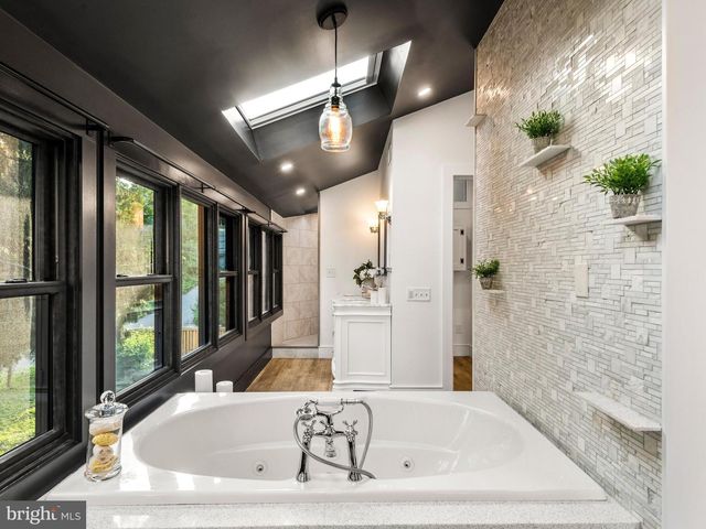 1510 STATE RD, Phoenixville, PA 19460