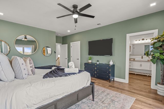 500 W Sanford Street, Arlington, TX 76011