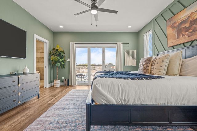 500 W Sanford Street, Arlington, TX 76011