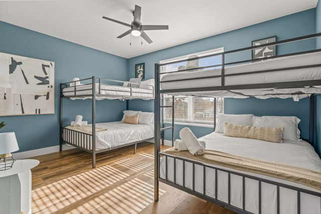 500 W Sanford Street, Arlington, TX 76011