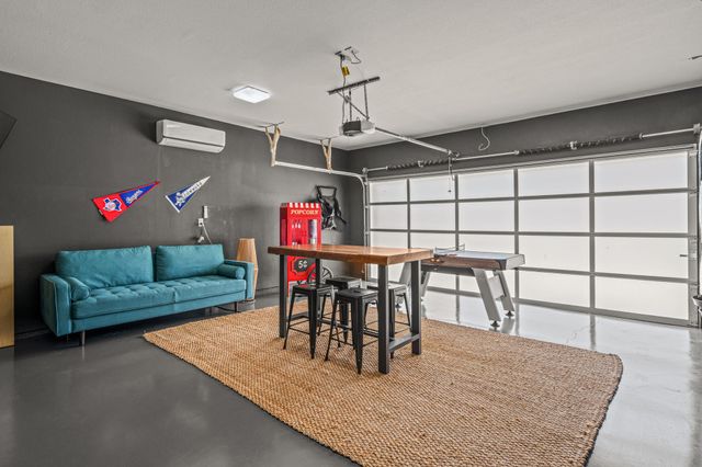 500 W Sanford Street, Arlington, TX 76011