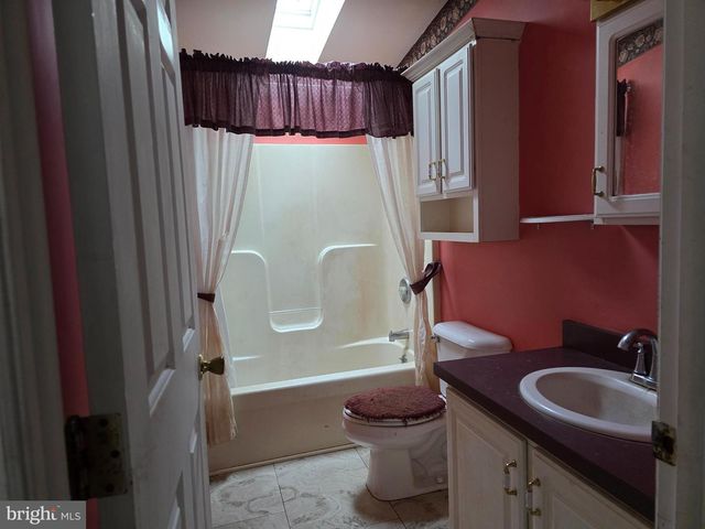 134 GLEN EAGLES CT, Mays Landing, NJ 08330