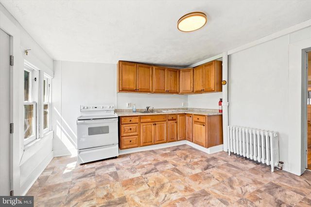 264 MAPLE AVE, Morton, PA 19070