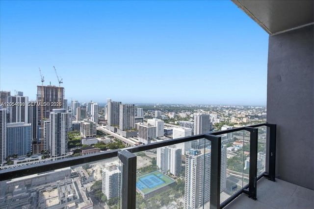 20 NE 11th St 4906 B, Miami, FL 33132