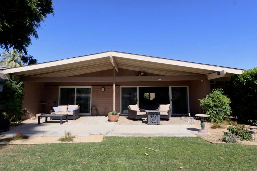 Image 45 of property listing at 49151 Washington Street, La Quinta, CA 92253