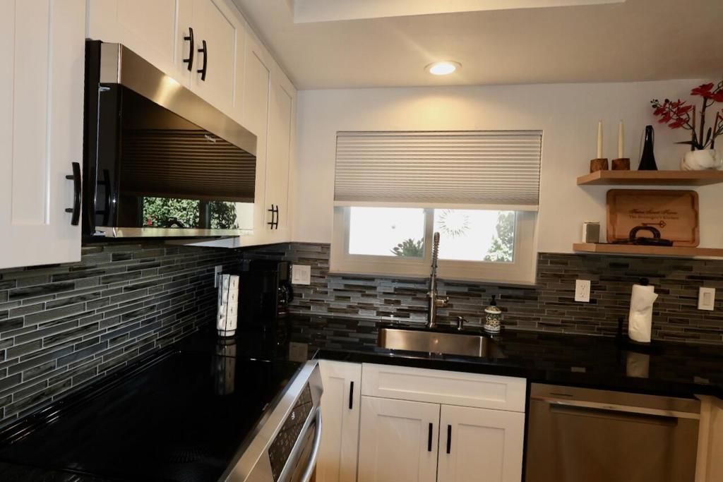 Image 65 of property listing at 49151 Washington Street, La Quinta, CA 92253