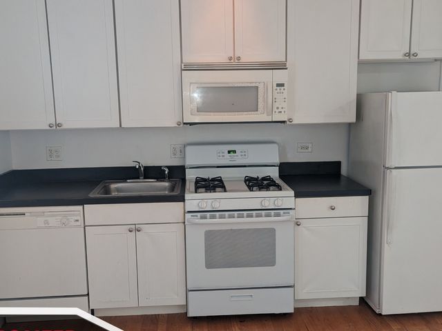 4715 N Sheridan Road 13N, Chicago, IL 60640