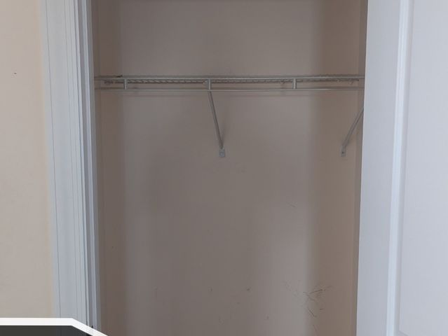 4715 N Sheridan Road 13N, Chicago, IL 60640