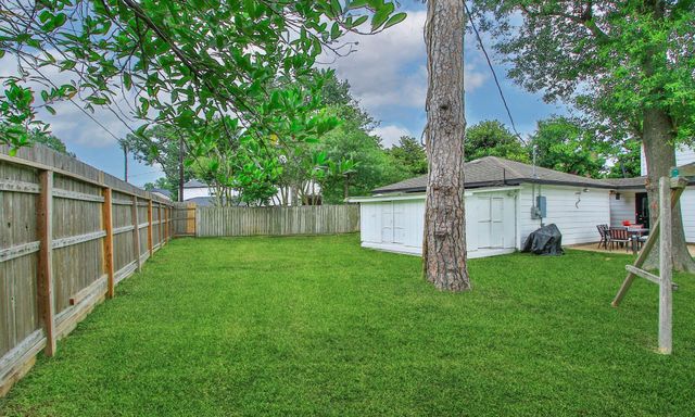 4826 Caris Street, Houston, TX 77091